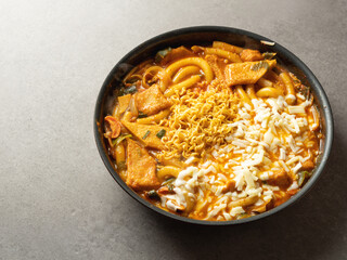  Stir-fried Rice Cake with Ramen Noodles