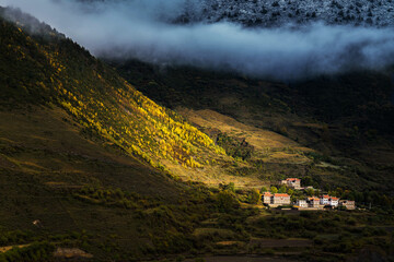 Fototapeta premium Beautiful scenery of grasslands, pastures and villages in Western Sichuan Province, China