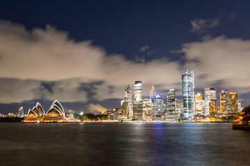 Obraz premium Sydney Skyline bei Nacht
