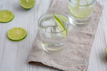 Refreshing Ice Water with Lime Ready to Drink