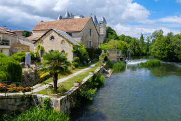 sunny riverside view of Verteuil-sur-Charente, Charente, France - obrazy, fototapety, plakaty