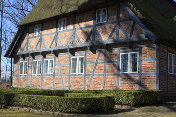 Historisches niederdeutsches Bauernhaus (Lüneburger Heide, Niedersachsen)