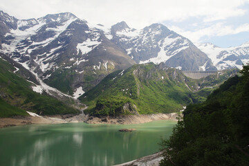 Fototapeta na wymiar Kaprun Hochgebirgsstauseen - water reservoirs in mountains, Kaprun, Austria 