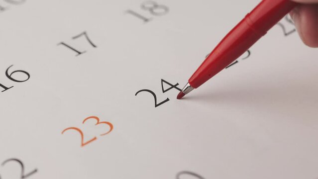 カレンダーの24日に丸印をつける