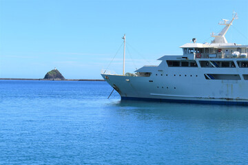 奄美大島,海岸,名瀬港,夏.海水浴,珊瑚,サンゴ,マリンブルー,エメラルドブルー、フェリー