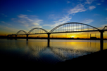江戸川の夜明け
