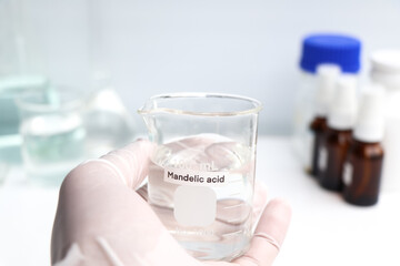 mandelic acid is a chemical ingredient in beauty product