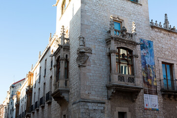 Fototapeta na wymiar Streets of the city of Burgos, Castilla-Leon, Spain; monuments and classical city windows