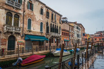 Obraz premium View of a Canal in Venice, Veneto, Italy, Europe, World Heritage Site