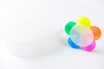 PLASTIC CONTAINER FOR CHILDREN'S SNACK