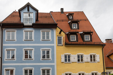 Fototapeta na wymiar facades of houses in the city of Füssen, in southern Bavaria