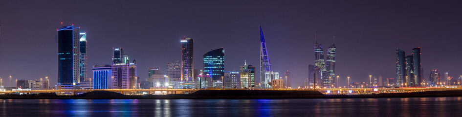 Fototapeta na wymiar Panoramic view of Manama city at night