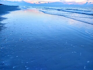 Obraz na płótnie Canvas Blue Beach Ocean Sunrise Shore