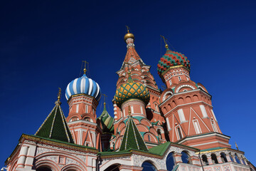 Fototapeta na wymiar Basil's Cathedral in Moscow. Church - Museum of the 16th century on Red Square in Moscow, Russia. A masterpiece of Russian architecture. Cathedral of the Intercession of the Most Holy Theotokos