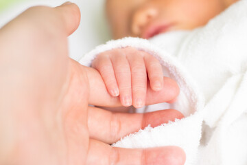 赤ちゃん　新生児