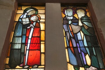 Buntglasfenster in Kirche