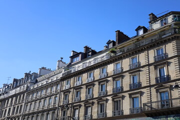 Fototapeta na wymiar typical Haussmann style parisian building facades