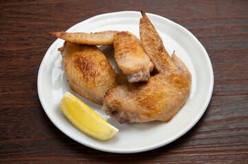 鶏の手羽先料理