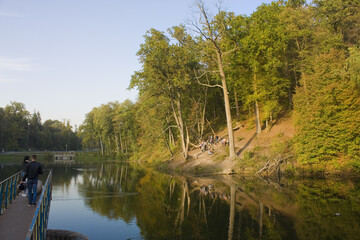 Fototapeta na wymiar Lake in Feofania Park in Kyiv, Ukraine 