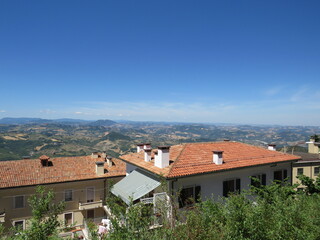 Fototapeta na wymiar panorama da San Marino, San Marino, Europa