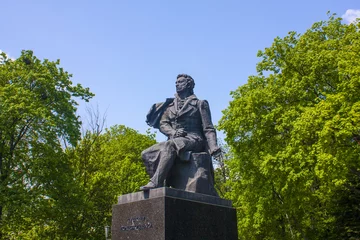 Fototapeten Monument to famous poet Alexander Pushkin in Kyiv, Ukraine © Lindasky76