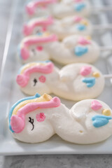 Unicorn meringue pops