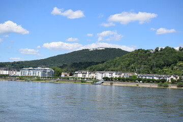 Rheinpanorama mit Königswinter und dem Petersberg