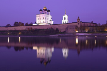 Fototapeta na wymiar Purple October twilight at the Pskov Kremlin. Russia