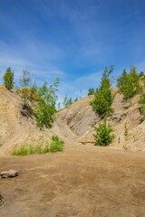 the road to the mountain