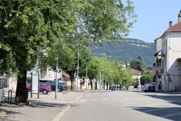 Rue typique, ville de Belley, département de l'Ain, France