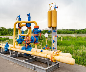 Gas and oil pipeline with valves and adapters as a teaching aid layout for study.