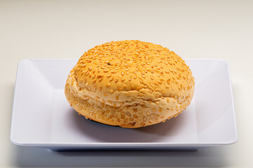 HAMBURGER BREAD with sesame