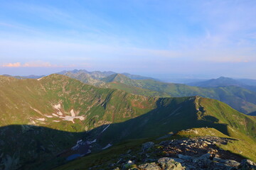 Fototapeta na wymiar Ridge of Western Tatras overlooking the Klin hill (Starobocianski wierch) in Vysoke Tatry, Slovakia