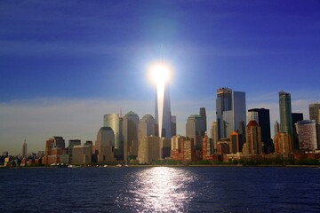 Fototapeta premium Sunlight Reflections, One World Trade Center, New York