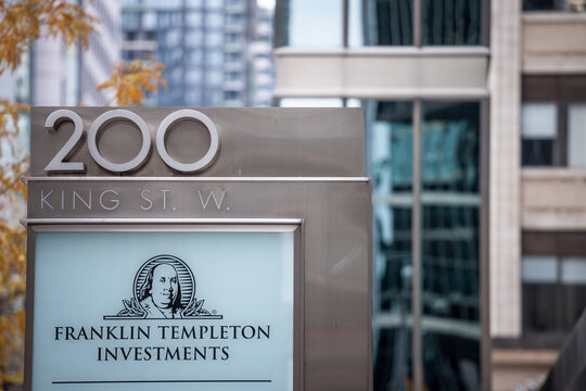 TORONTO, CANADA - NOVEMBER 14, 2018: Franklin Templeton investments logo in front of their local headquarters in Toronto, Ontario. It is an investments American Holding Company