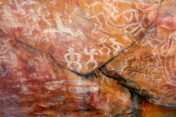Aboriginal (Ngiyampaa) rock art depicting human figures, Mount Grenfell Historic Site, Australia