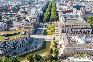 Königsallee in Düsseldorf aus der Vogelperspektive © shokokoart