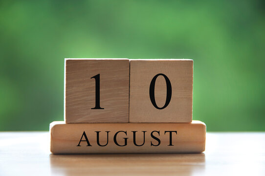 10 August" - Images et vidéos libres de droits | Adobe Stock