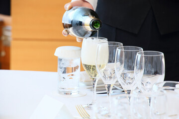 glasses of champagne