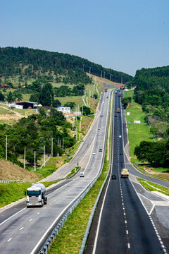 Rodovia Dos Bandeirantes, Rodovia