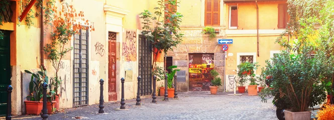 Fototapeten street in Trastevere, Rome, Italy © neirfy