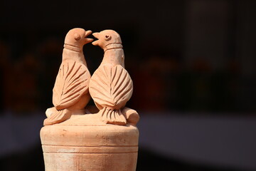 sparrow - pots in the city