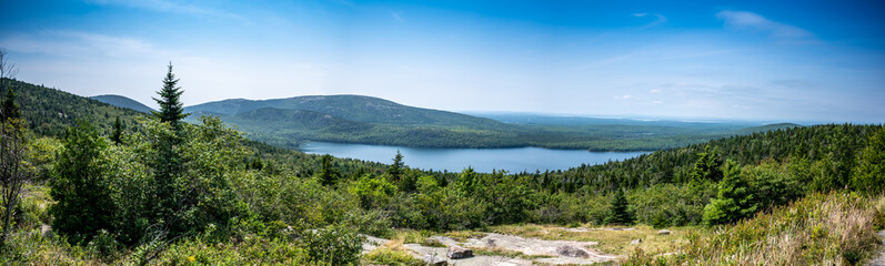 Scenic Overlook of Echo Lake in Acadia National Park, Maine, USA - obrazy, fototapety, plakaty