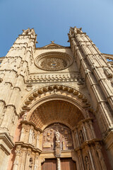 Fototapeta na wymiar Architectural details of the gothic La Seu Cathedral of Palma de Mallorca