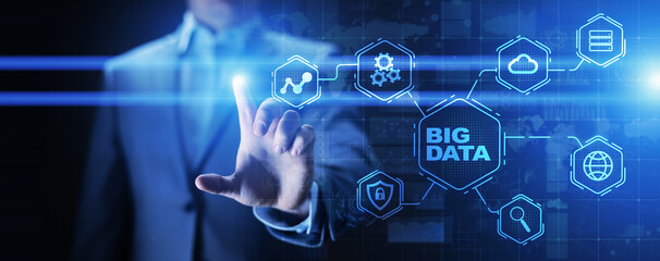 Fototapeta premium Big data analytics platform, business intelligence and modern technology concept on vitual screen.