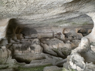 cava d'ispica catacombs larderia cave in sicily italy