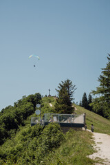 Fototapeta na wymiar paragliding over the mountains in austria