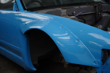 Race car's front fender design 