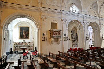 Anacapri - Cappelle di destra della Chiesa di Santa Sofia