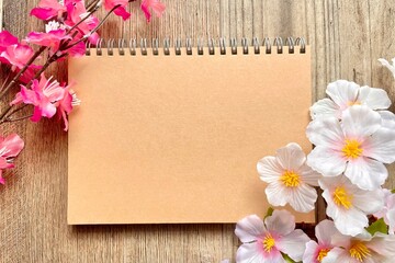Obraz na płótnie Canvas 桜と木目のフレーム メッセージボード